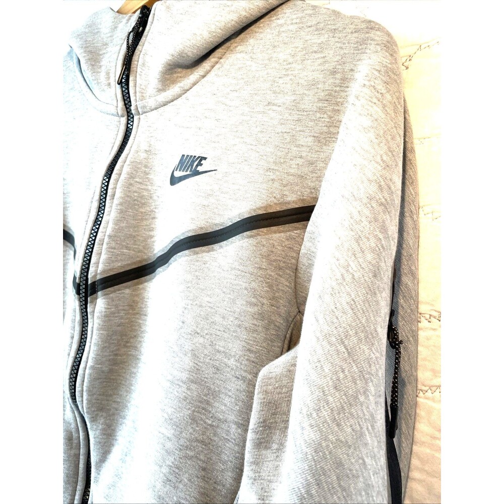Nike Jacket Mens Small Gray Hooded Full Zip Arm Sleeve Pocket Comfortable - Picture 4 of 10